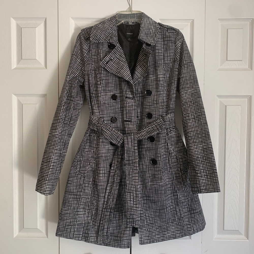 Express Lightweight Jacket - Size Small - image 1